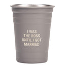 Sagen Sie, was Metallbecher